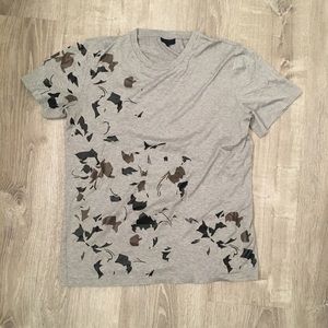 Designer Lanvin Tee M/L. Grey w design. EUC